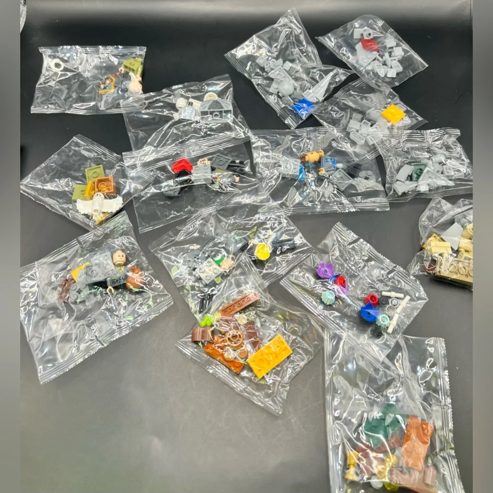 LEGO Minifigure (Qty:4) Harry Potter,‎ with various new bags with random pieces